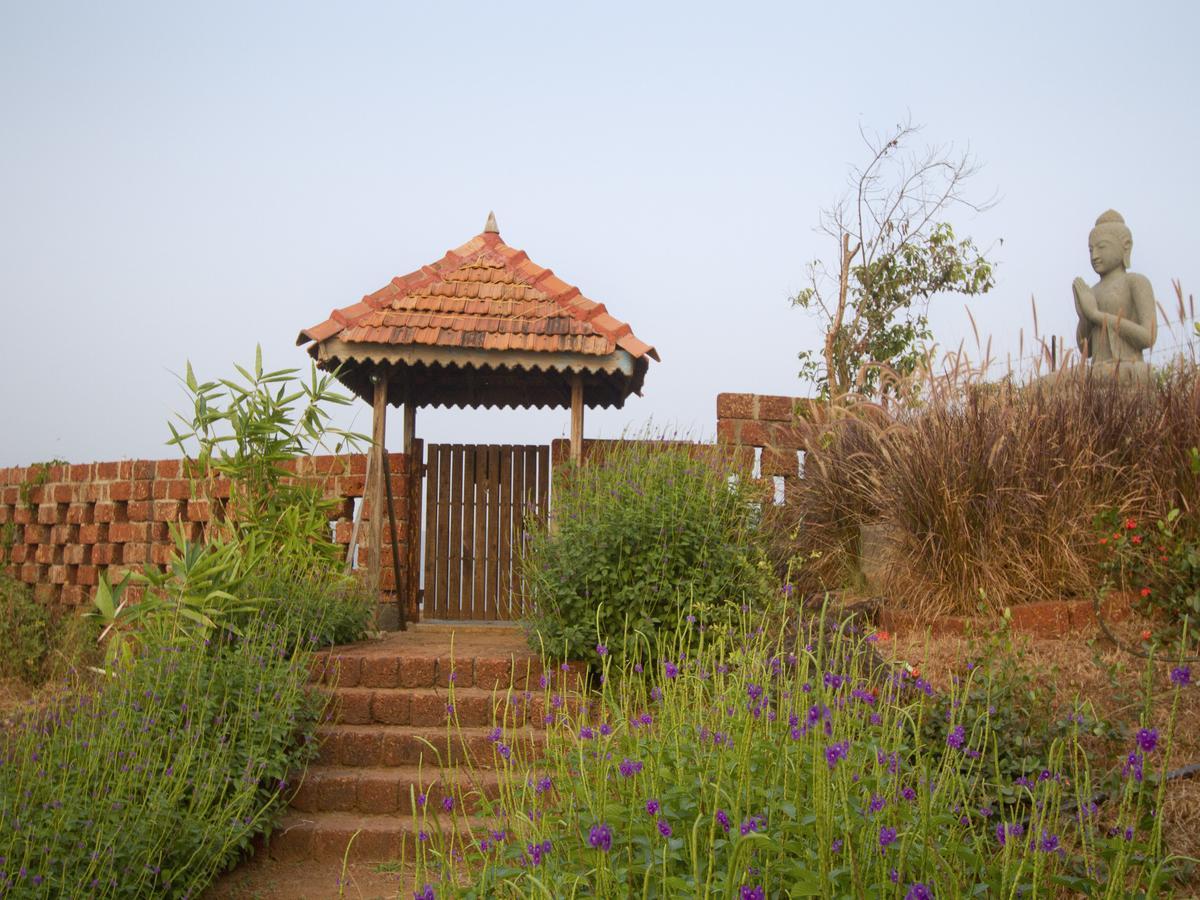 Saffronstays Villa 270, Dāpoli المظهر الخارجي الصورة